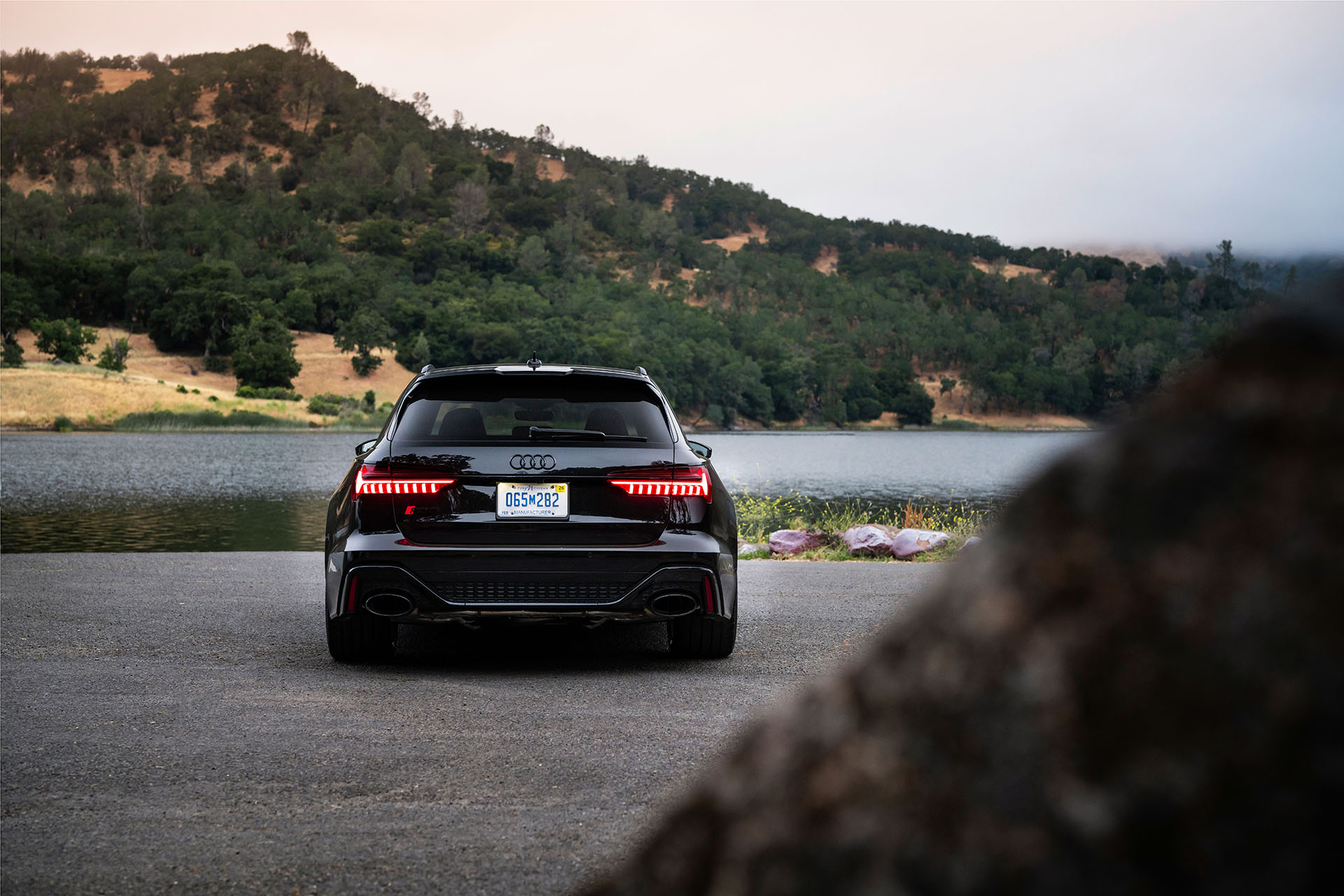 Audi RS 6 Avant сзади