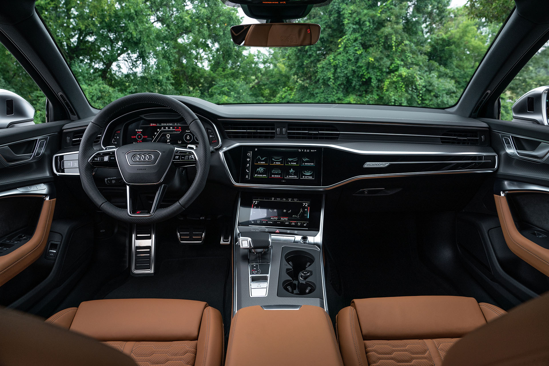 Новый Audi RS 6 Avant салон