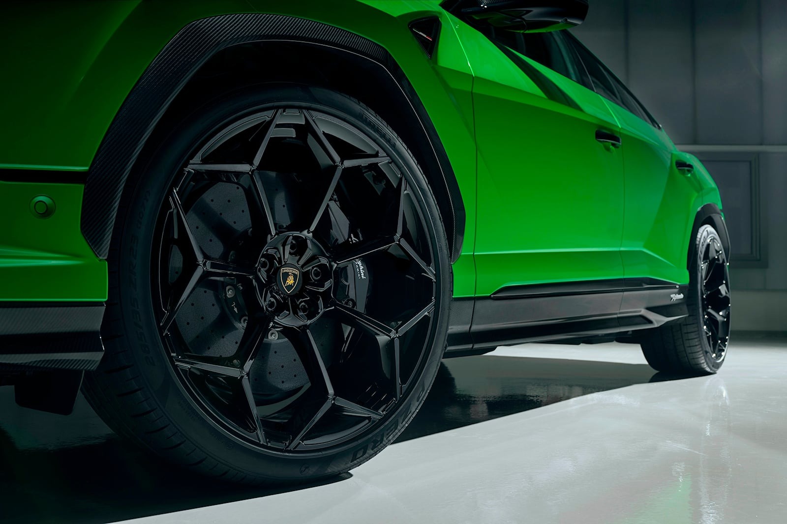 Lamborghini Urus Performante активна система шасі